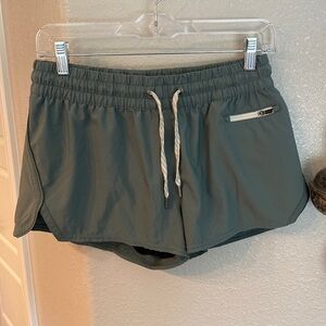 ** NOT FOR SALE** Vuori Clementine short green